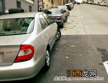 斜坡停车，车轮为何要打歪？