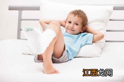 扭伤脚踝怎么处理,教你正确的处理方法