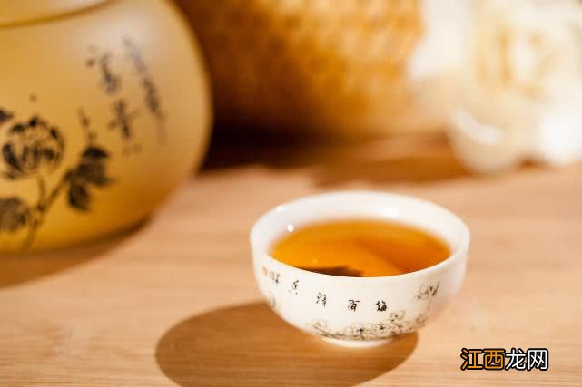 长期大量喝茶，会伤肾吗？怎样喝茶才对人的身体最好？