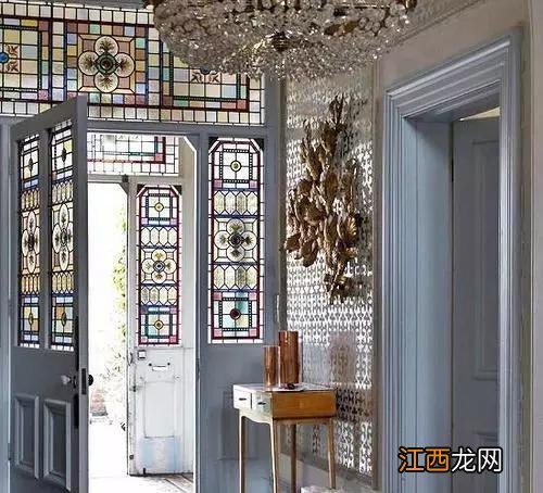 彩色玻璃种类 家装彩色玻璃窗效果图