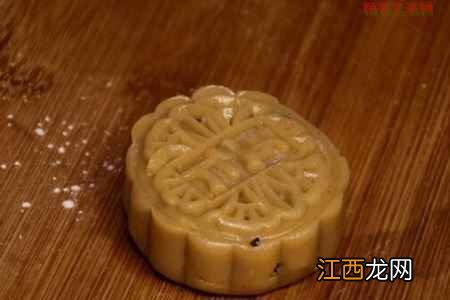 月饼的做法,家庭版五仁月饼的简单做法