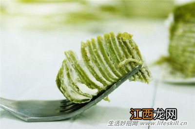 没有烤箱也能做出超美味的“抹茶千层蛋糕”