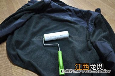 清除衣服上毛屑的简单方法