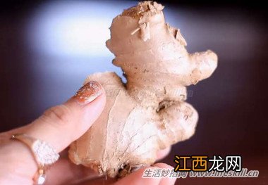 喉咙痛痒、咳嗽？教你个舒缓喉咙不适的小妙方