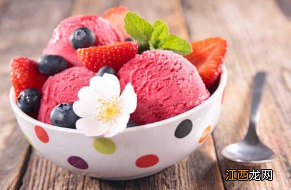 夏季养胃,要少吃油炸、辛辣食物,多吃苹果、香蕉等6种水果