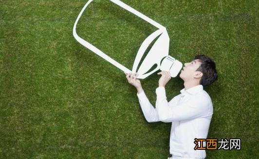 醉酒后怎么解酒?蜂蜜水治酒后头痛