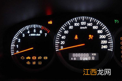 发动机灯亮是什么原因