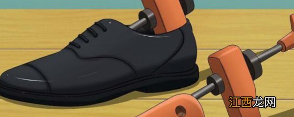 皮鞋后跟太硬磨脚的小妙招