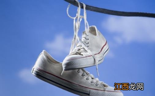 鞋子穿不对真的很伤脚 你是否会选适合你的鞋