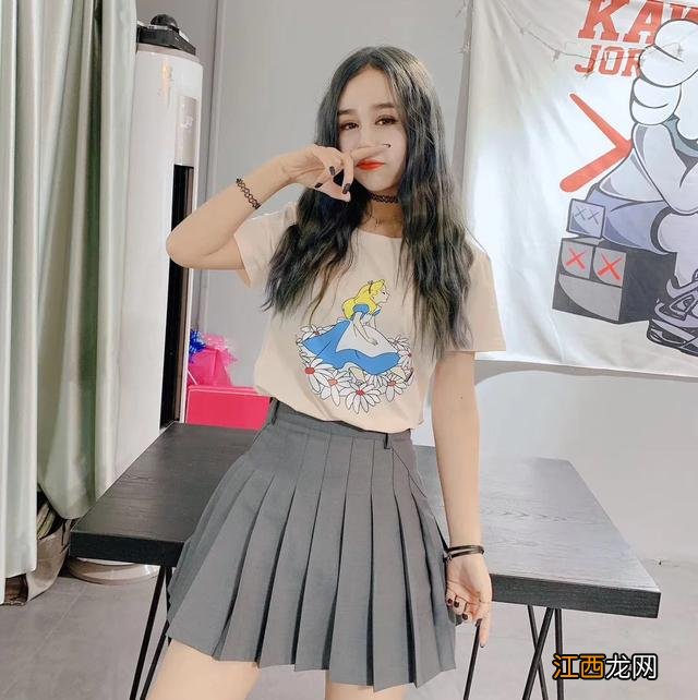 腰粗的女生适合穿什么衣服