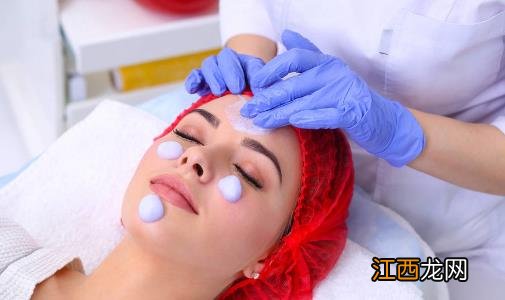 死角护理去死皮让你拥有整体美 磨砂颗粒找回洁净感