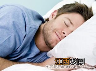 选对枕头告别失眠有诀窍