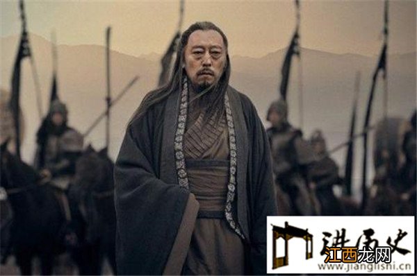 司马懿是一个能够掌控一切的人 智慧与谋略并存 只用了十年时间就完成了从忠臣到奸臣的转换