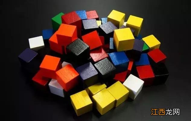 适合开发宝宝智力的经典玩具推荐