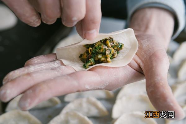 饭店大厨教你正确炒豆角的方法,难怪不好吃!家常炒豆角需要焯水吗