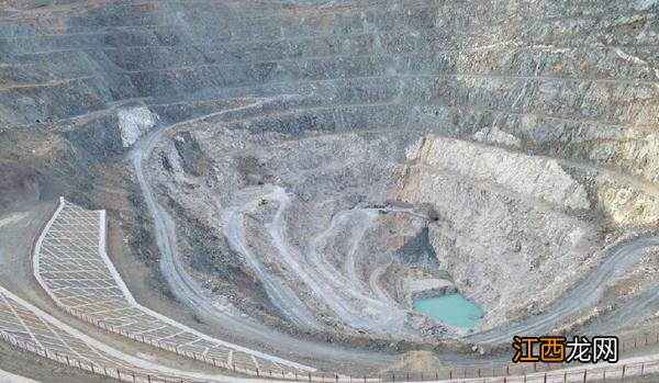 在你心中北疆最美的地方是哪里？新疆有什么好吃的好玩的