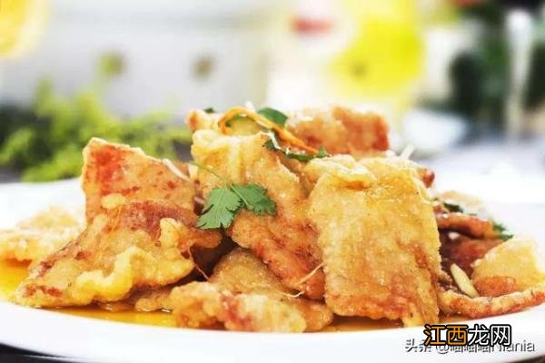 大连海鲜焖子、韭菜炒海肠子、海凉粉大连有啥好吃的