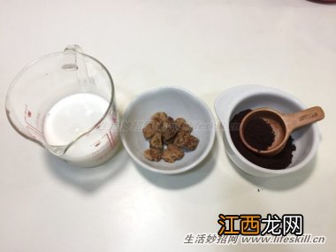 自己动手做黑糖拿铁咖啡