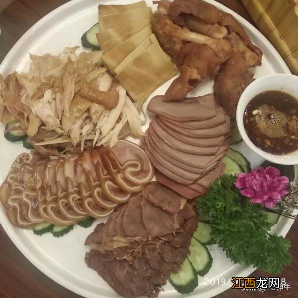 家里三口人年夜饭应该怎么吃？三口人年夜饭做什么菜