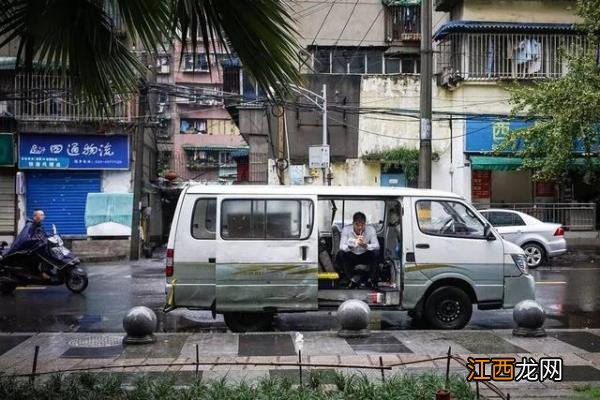 成都人的早餐从一缸茶开始成都人的早餐以什么为主