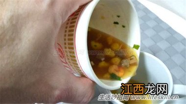 巧用泡面汤做蒸蛋,绝对美味啊!