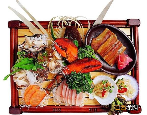 你旅游到一个地方的时候会不会去吃遍当地的美食？到一个地方旅游是从美食开始