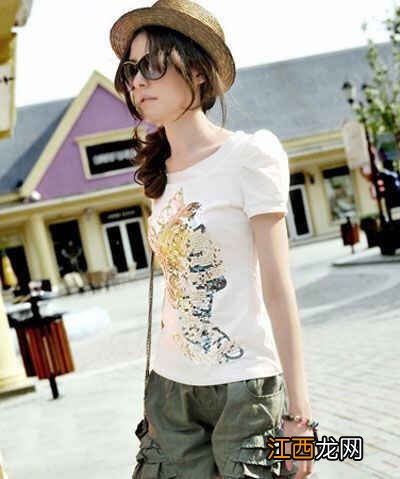 胸大的女生穿什么好看 胸大怎么穿衣服好看又漂亮