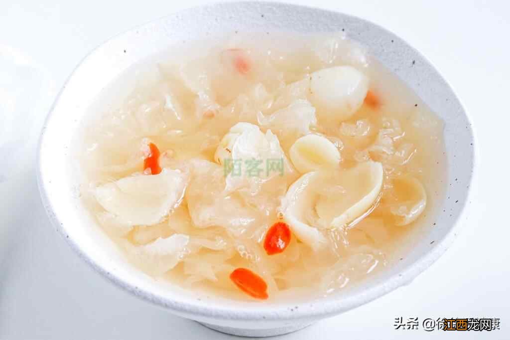 寒流来袭?那是冬天来了,立冬养生,食以滋阴,灸以和阳