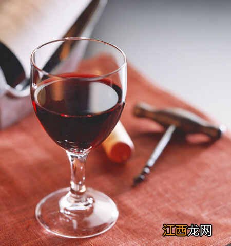 女性什么时候喝红酒好 女人喝红酒最佳时间