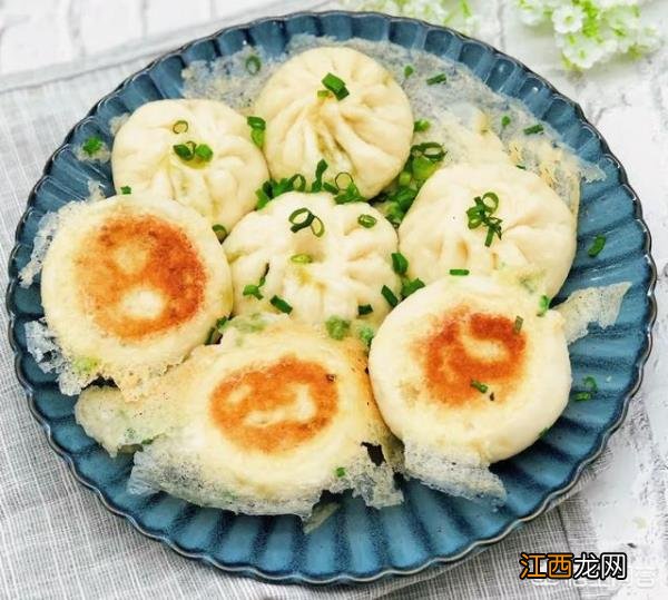 水煎包什么时候加面糊比较好？有哪些讲究？水煎包的面糊水用什么