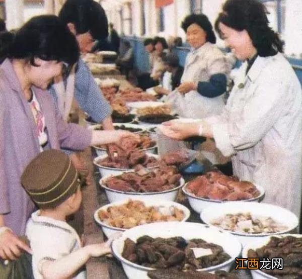 上世纪八十年代中期,沈阳人都去哪消费?看看当年的老照片沈阳消费最高的地方