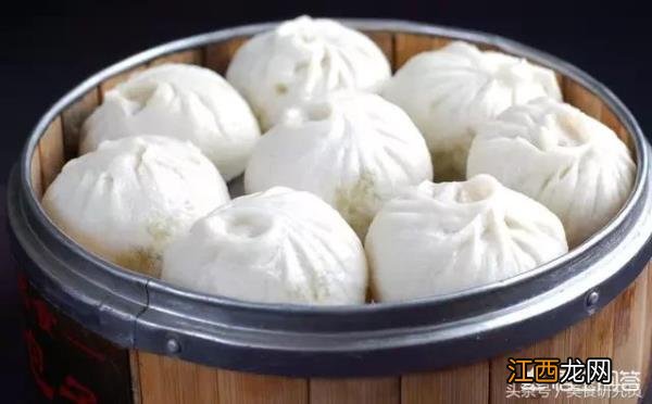 小笼包怎么做好吃？发面小笼包怎么做松软多汁
