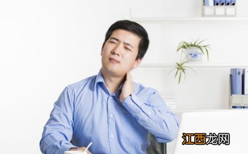 脖子总是酸痛教你缓解方法 注意睡眠姿势加强保暖