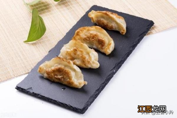 饺子是主食还是菜?饺子是菜还是主食