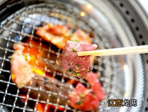 经常吃烤肉容易患肠癌，还容易早死？