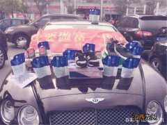 微商“买车”遭人烦，4S店无奈改招牌：欢迎微商拍照，一次200！