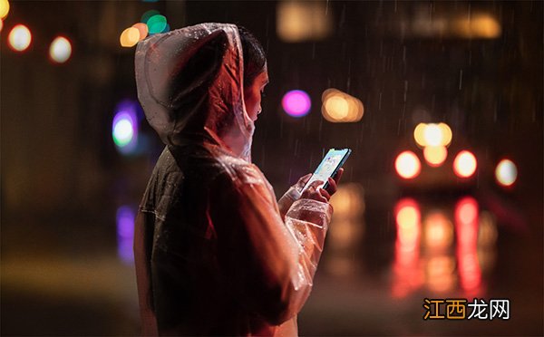 苹果发布三款新iPhone：史上最贵，为中国定制双卡双待