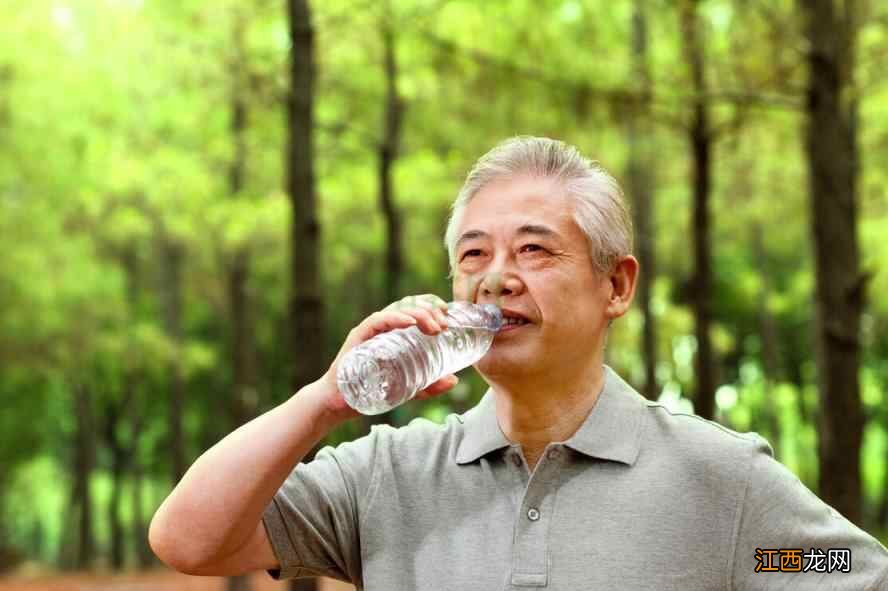 冬季养生需注意，牢记4要点，2禁忌，提高身体免疫力，健康过冬