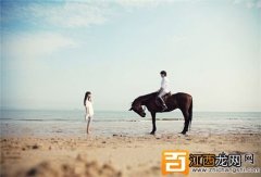 奇葩搞笑的创意求婚方式 收获爱情的方式是真情