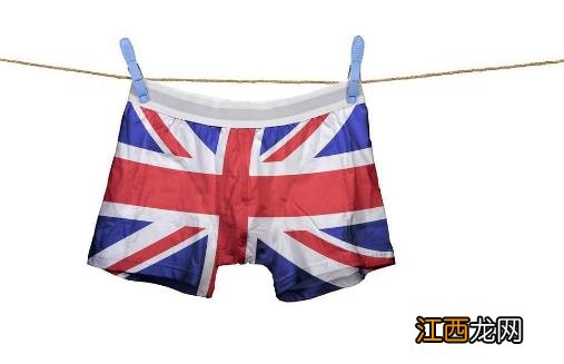 内裤沾上姨妈血要怎么清洗