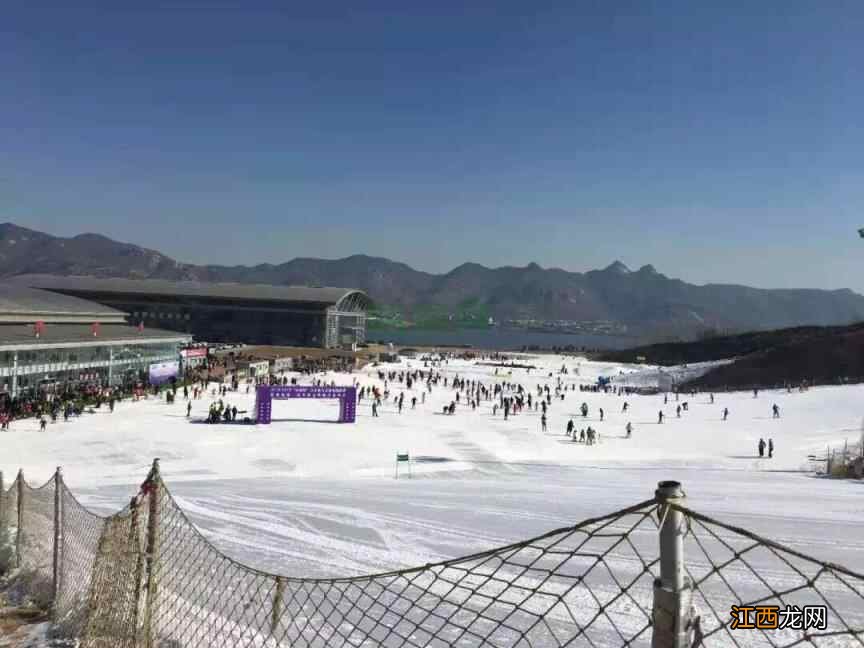 冬游齐鲁丨冬季来雪野，赏景滑雪品鱼头汤