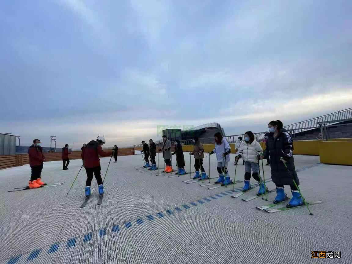 文旅惠民 冬游齐鲁｜这个冬天，滑雪和温泉更配