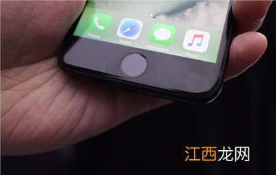 iPhone7 plus亮光黑真机图赏：黑得漂亮