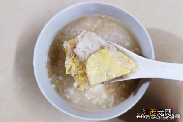 原味麦片怎么做好吃，排骨芋头麦片粥，麦片煎鸡蛋