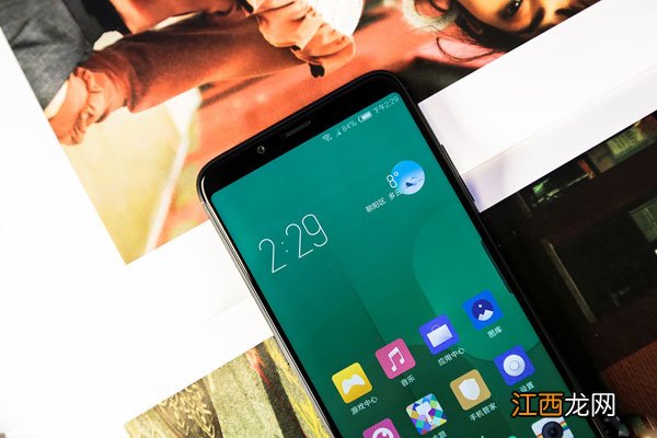 千元长续航！努比亚V18真机图赏