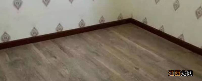 84消毒液用后地板出现白色