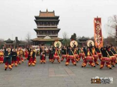 祈福团圆，滑雪温泉，这个春节气温回暖点燃市民出游热情