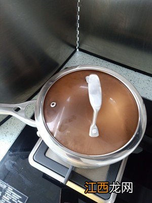 6.快递的外包装特别的好运输都没有破损而且锅的做工也非常的精细