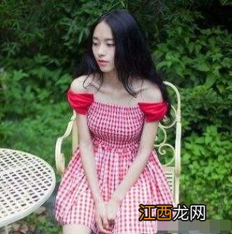 胸大的女人穿什么款显胸小？