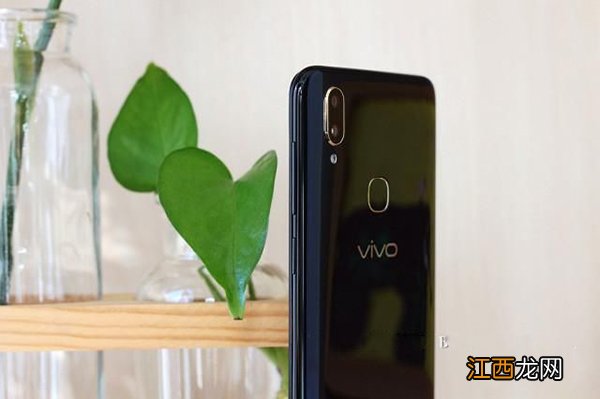 VIVO Z3入手评测：水滴灵动屏彰显青春气息 千元机市场霸屏王者！